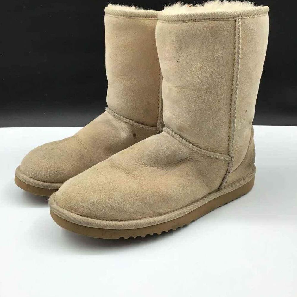 UGG Sheepskin warm winter tan beige BOOTS - SIZE 6W